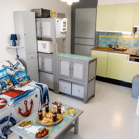 Apartment Le Petit Coquillage - Access- Private Parking *