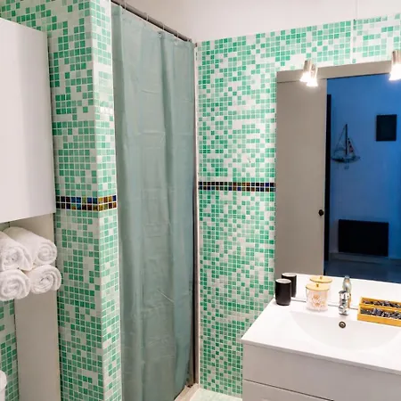 Apartment Le Petit Coquillage - Access- Private Parking *